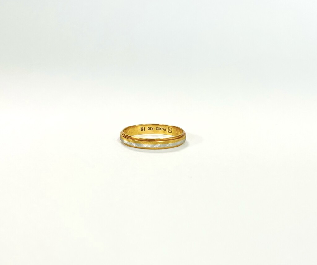 コンビの結婚指輪