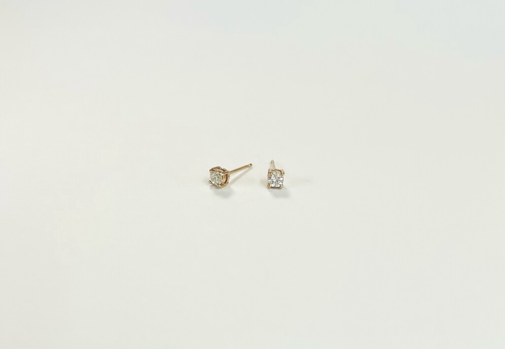 K18PGダイヤモンドピアス