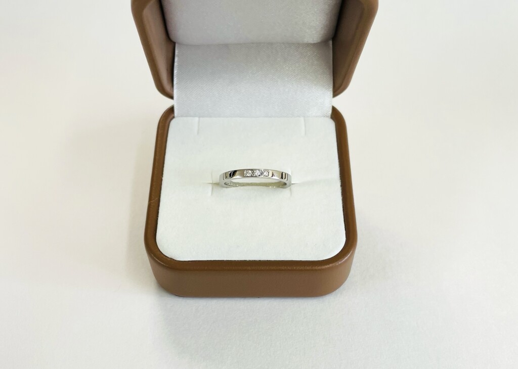 平打ちダイヤモンドリング