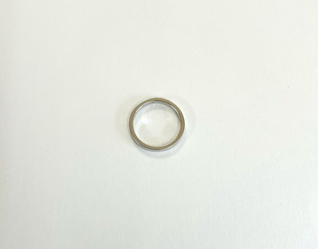 しっかり厚みのある結婚指輪