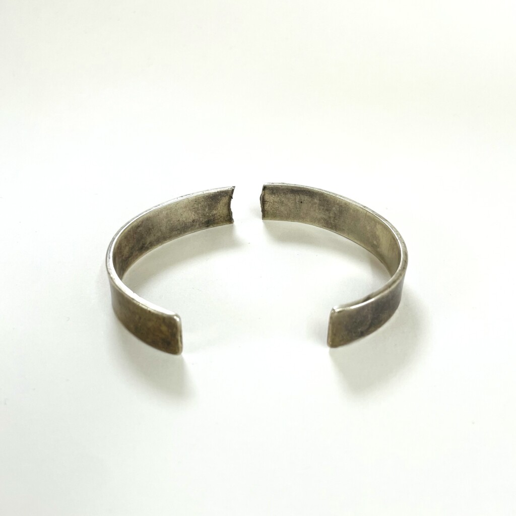 ゴローズバングルの修理