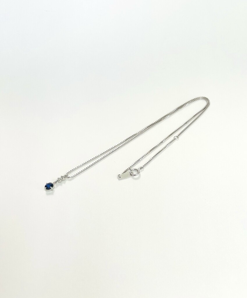 Pt900サファイアネックレス