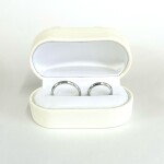 Ptマット仕上げの結婚指輪