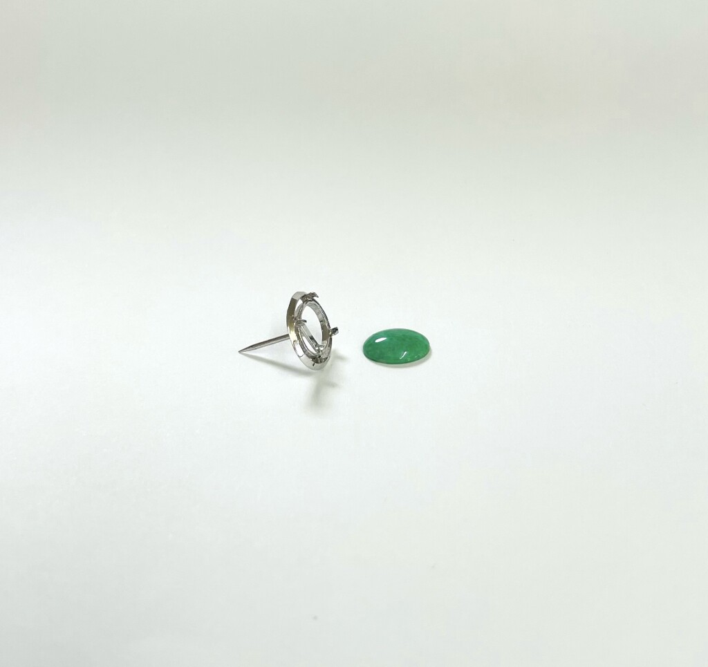 翡翠のネクタイ留めをリメイク