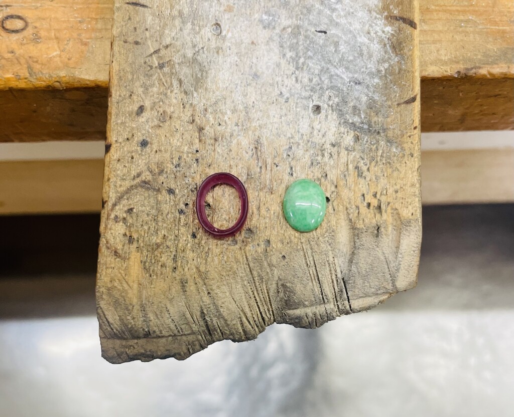 翡翠のオーダーメイドピアス