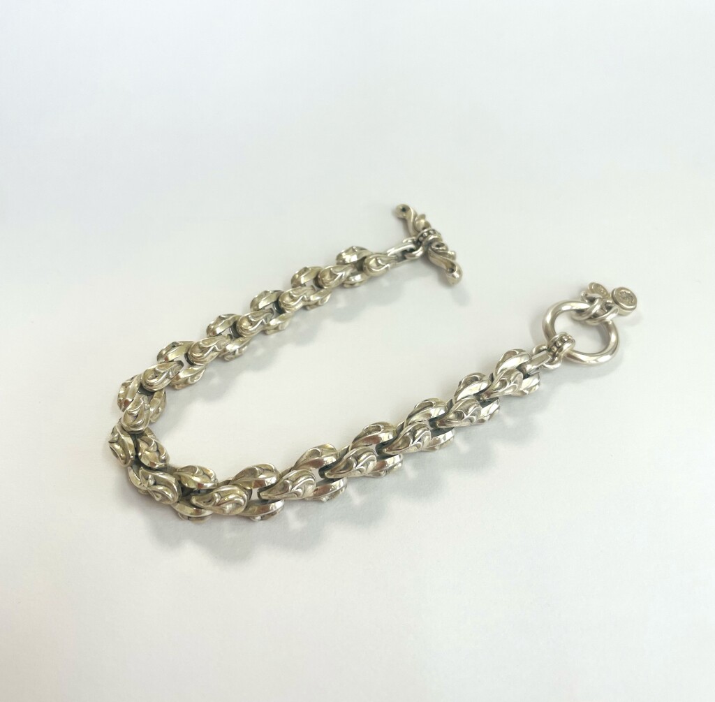 アクアシルバーブレスレット磨き