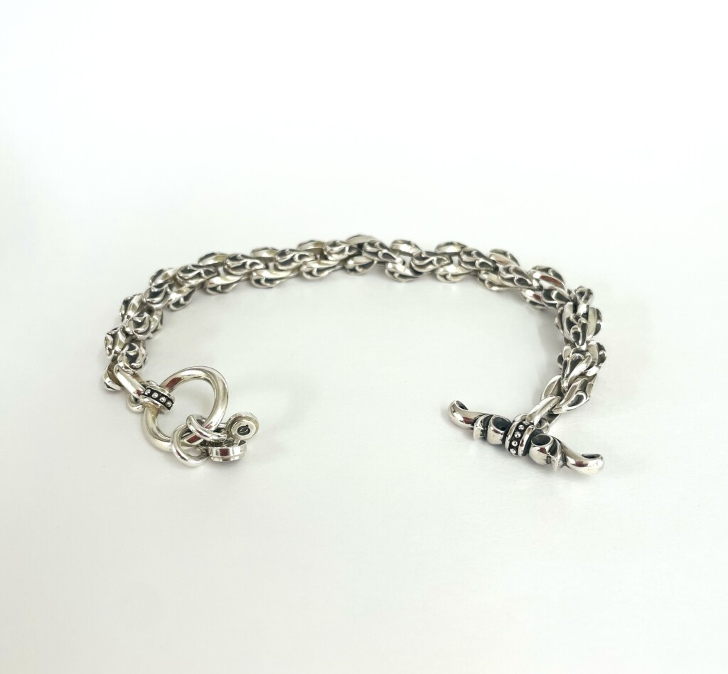 アクアシルバ―ブレスレットの燻し仕上げ